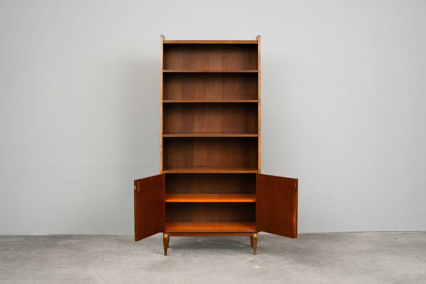 Mid-Century Bücherregal in Mahagoni - Mitte des 20.Jahrhunderts