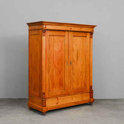 Gründerzeit Kleiderschrank in Kiefer - 2.Hälfte des 19.Jahrhunderts