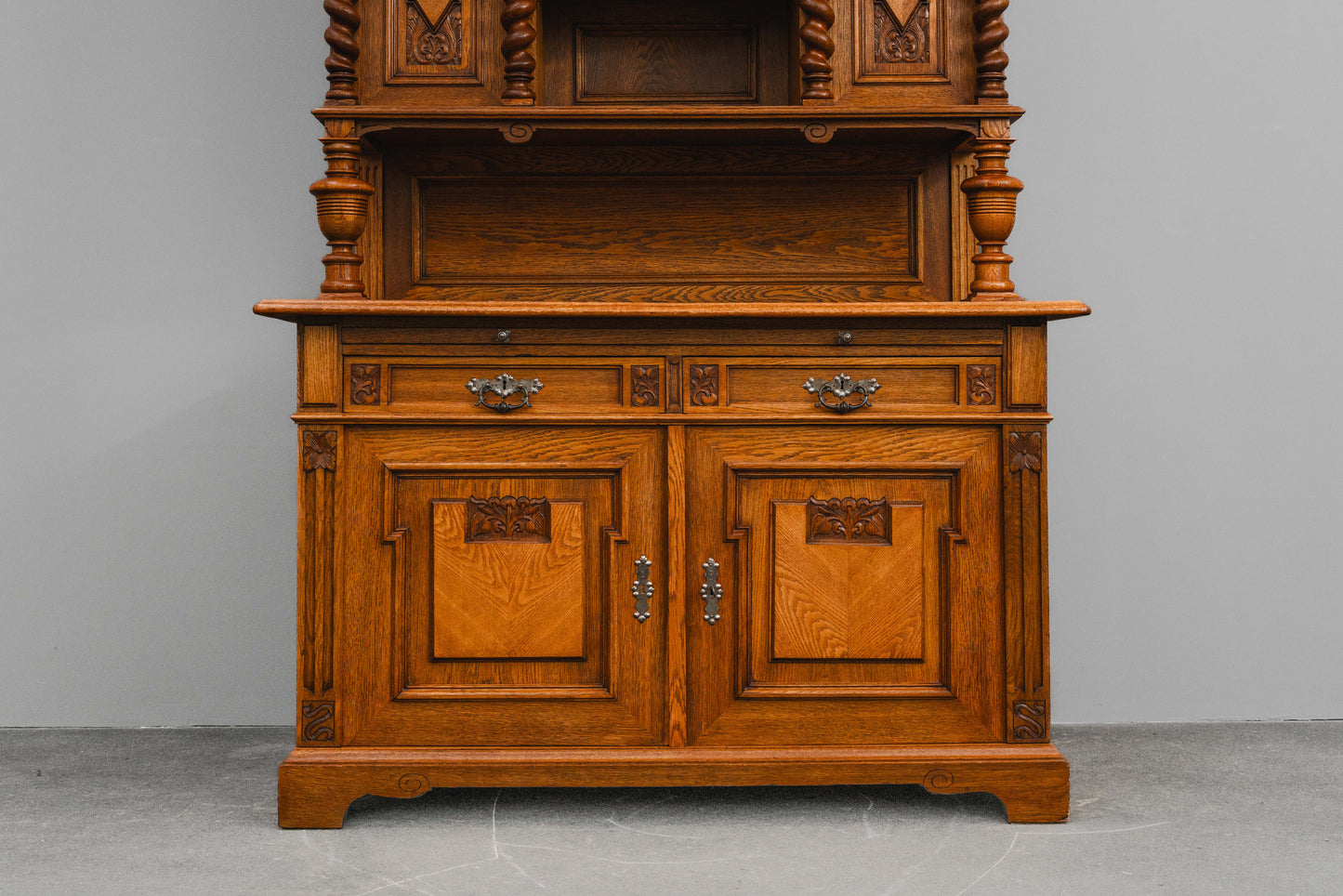 Gründerzeit Buffetschrank in Eiche - Ende des 19.Jahrhunderts