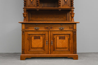Gründerzeit Buffetschrank in Eiche - Ende des 19.Jahrhunderts