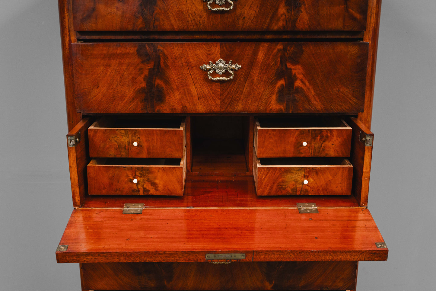 Biedermeier Kommode mit Sekretärfach in Mahagoni - 1.Hälfte des 19.Jahrhunderts