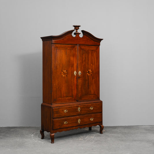 Aufsatzschrank im Barockstil in Eiche & Kiefer - 1.Hälfte des 19.Jahrhunderts
