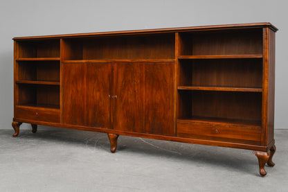 Großes Jugendstil Bücherregal in Nussbaum - Anfang des 20.Jahrhunderts