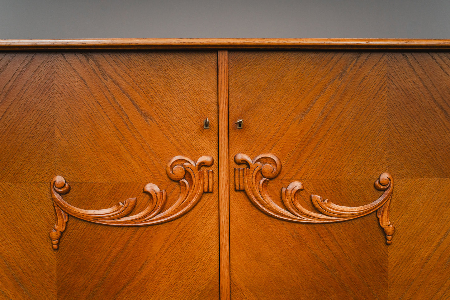 Sideboard im Art Déco Stil. in Eiche - 1.Hälfte des 20.Jahrhunderts