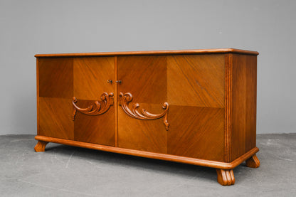 Sideboard im Art Déco Stil. in Eiche - 1.Hälfte des 20.Jahrhunderts