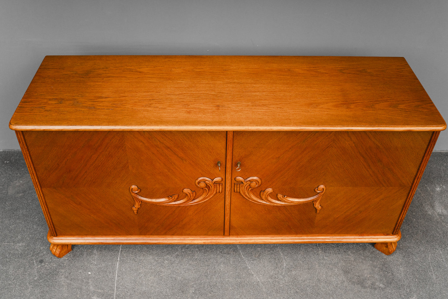 Sideboard im Art Déco Stil. in Eiche - 1.Hälfte des 20.Jahrhunderts