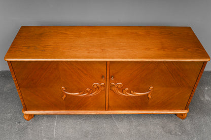Sideboard im Art Déco Stil. in Eiche - 1.Hälfte des 20.Jahrhunderts