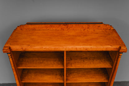 Bücherschrank im Biedermeier Stil in Birke - 1.Hälfte des 20.Jahrhunderts