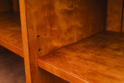 Bücherschrank im Biedermeier Stil in Birke - 1.Hälfte des 20.Jahrhunderts