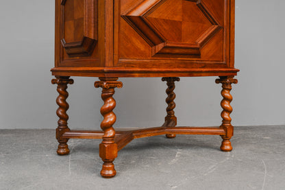 Besteckschrank im Barockstil in Eiche - 1.Hälfte des 20.Jahrhunderts