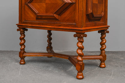 Besteckschrank im Barockstil in Eiche - 1.Hälfte des 20.Jahrhunderts