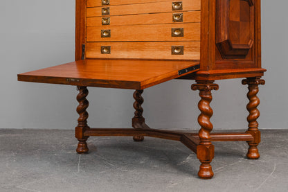 Besteckschrank im Barockstil in Eiche - 1.Hälfte des 20.Jahrhunderts