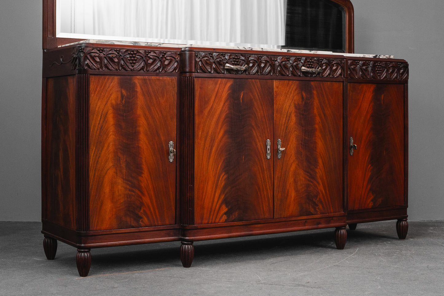 Art Nouveau Sideboard in Mahagoni - Anfang des 20.Jahrhunderts