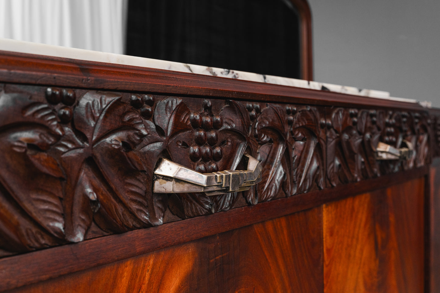 Art Nouveau Sideboard in Mahagoni - Anfang des 20.Jahrhunderts