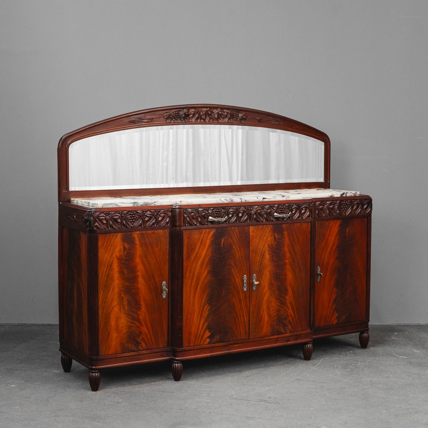Art Nouveau Sideboard in Mahagoni - Anfang des 20.Jahrhunderts