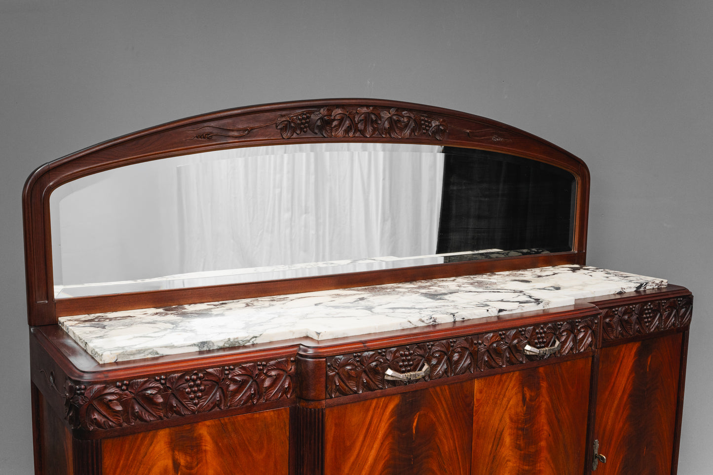 Art Nouveau Sideboard in Mahagoni - Anfang des 20.Jahrhunderts