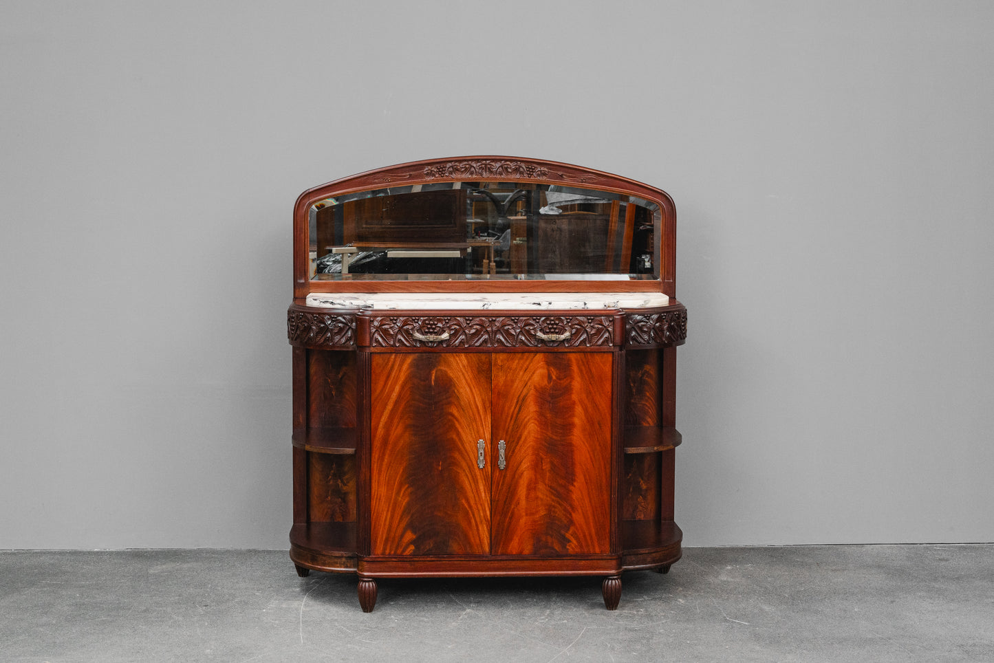 Art Nouveau Buffet in Mahagoni - Anfang des 20.Jahrhunderts