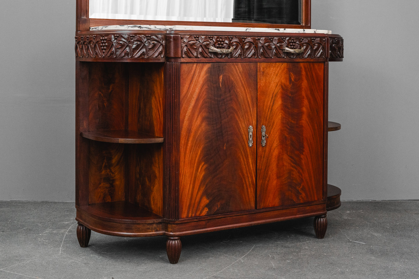 Art Nouveau Buffet in Mahagoni - Anfang des 20.Jahrhunderts