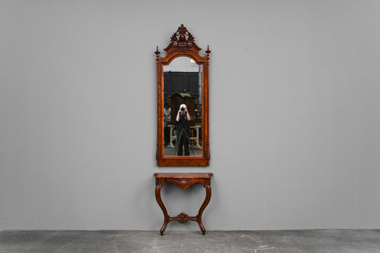 Louis-Philippe Wandspiegel mit Konsole in Nussbaum - 2.Hälfte des 19.Jahrhunderts