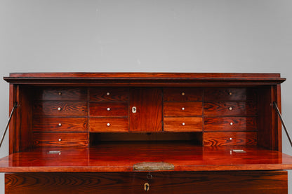Großer Biedermeier Sekretär in Eiche - 1.Hälfte des 19.Jahrhunderts