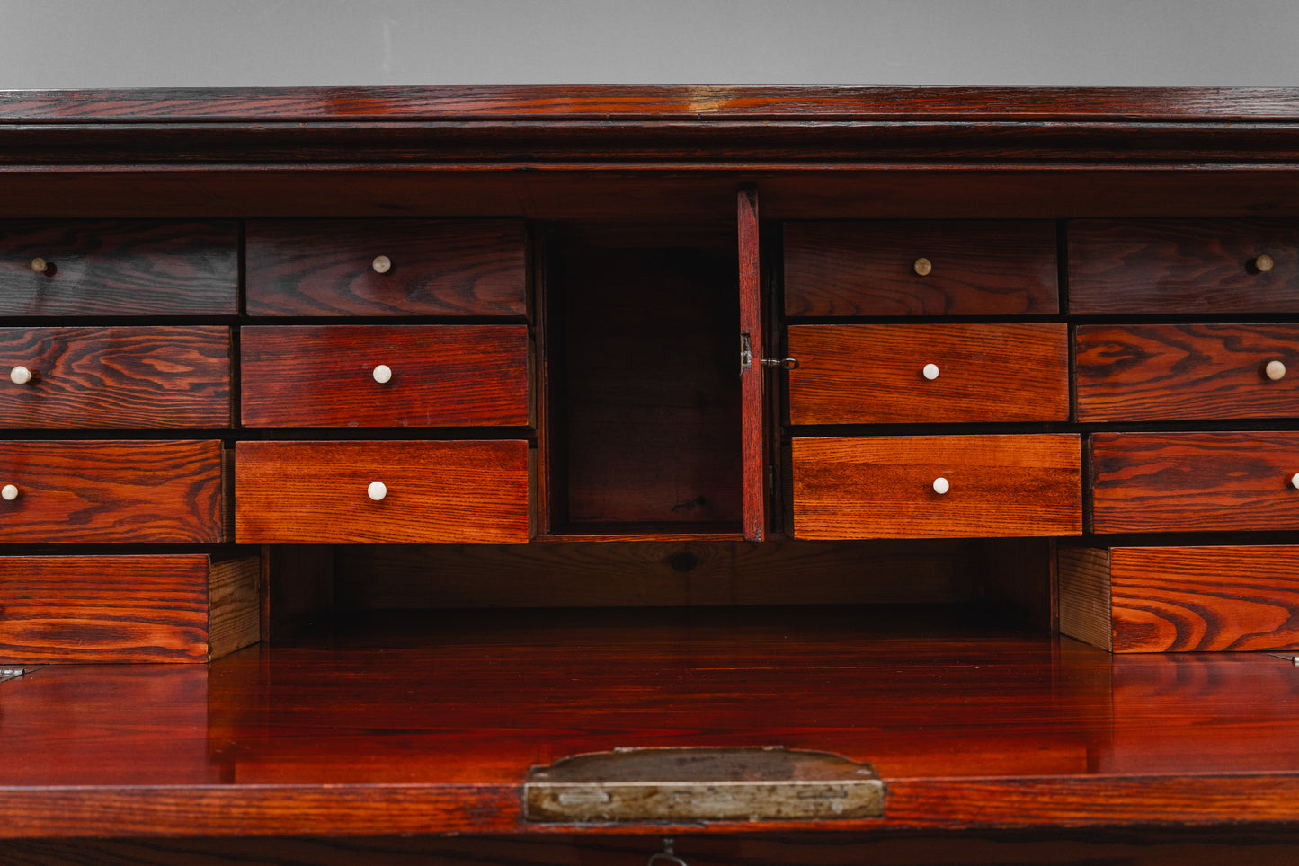 Großer Biedermeier Sekretär in Eiche - 1.Hälfte des 19.Jahrhunderts