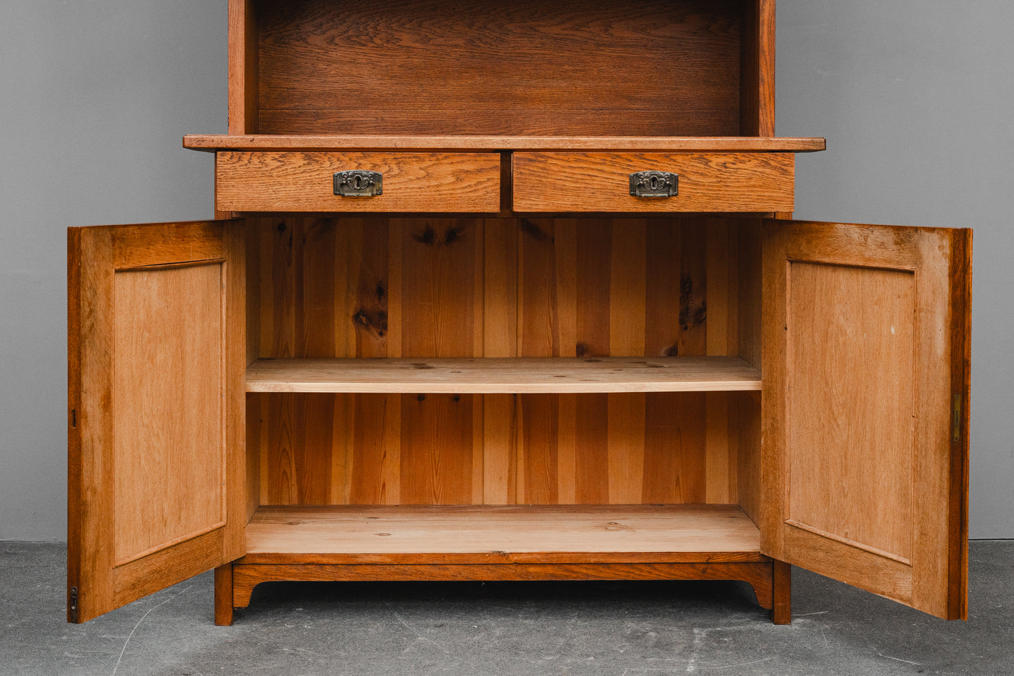 Jugendstil Buffetschrank in Eiche - Anfang des 20.Jahrhunderts