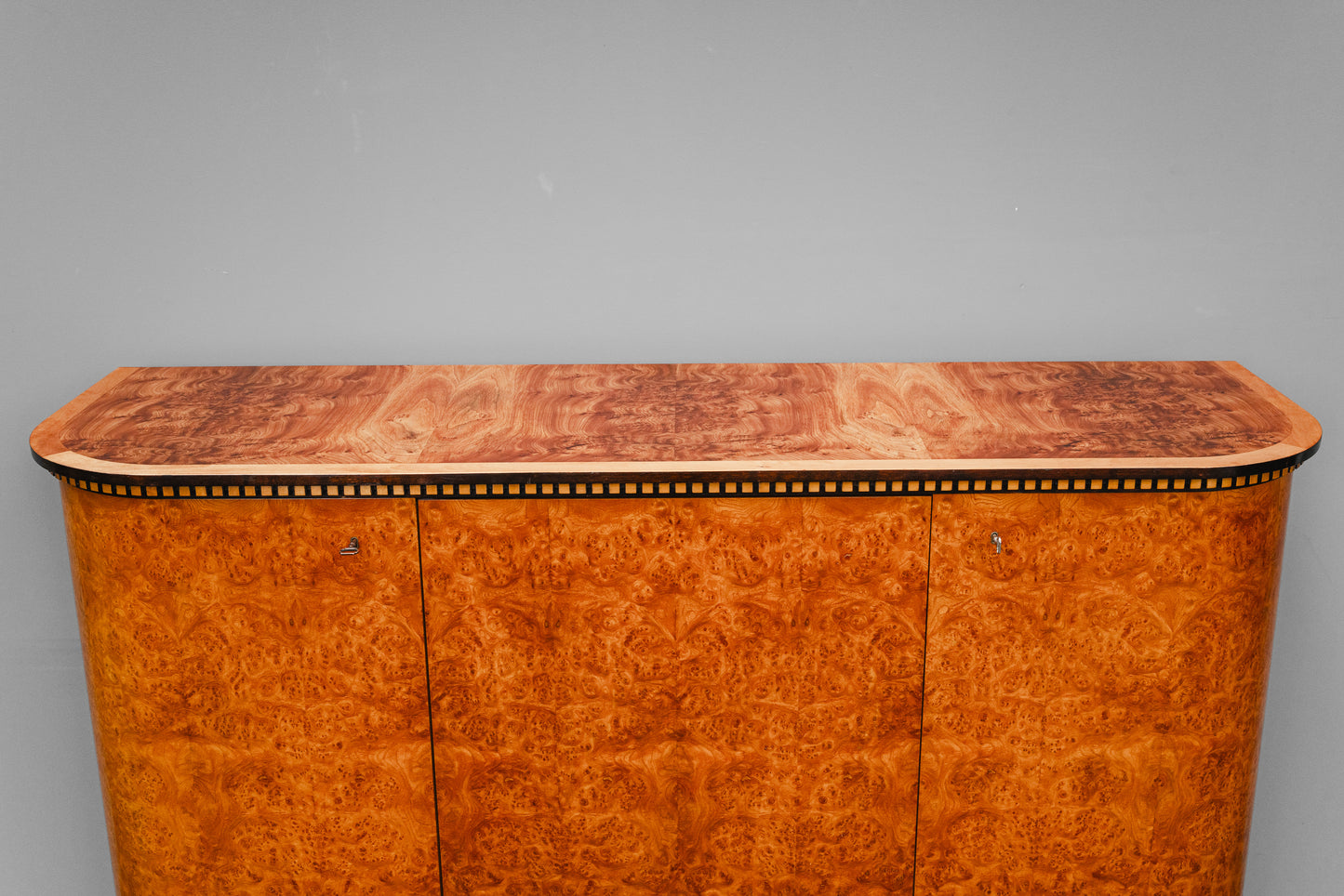 Art Déco Sideboard in Birkenwurzel & Ulme - 1.Hälfte des 20.Jahrhunderts