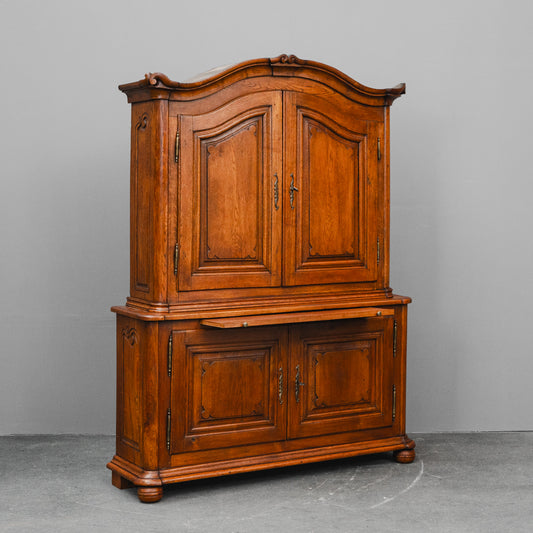 Barock Aufsatzschrank in Eiche - Mitte des 18.Jahrhunderts