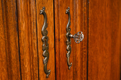 Barock Aufsatzschrank in Eiche - Mitte des 18.Jahrhunderts