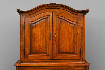 Barock Aufsatzschrank in Eiche - Mitte des 18.Jahrhunderts