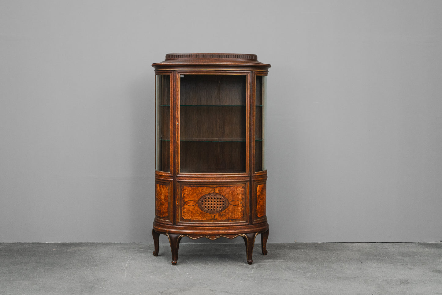 Jugendstil Vitrinenschrank in Eiche - Anfang des 20.Jahrhunderts