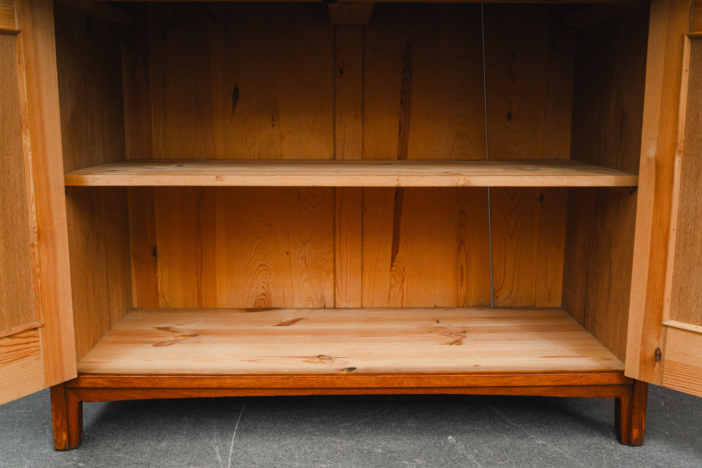Jugendstil Buffetschrank in Eiche - Anfang des 20.Jahrhunderts