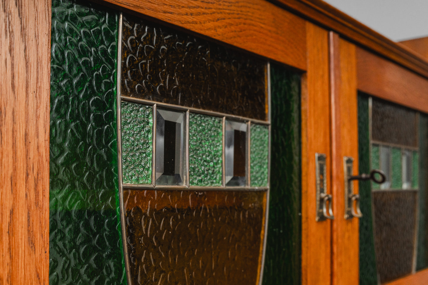 Jugendstil Buffetschrank in Eiche - Anfang des 20.Jahrhunderts