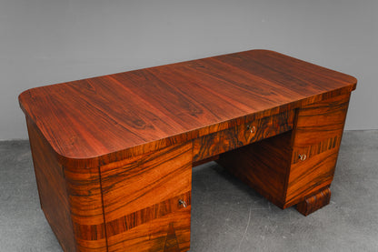 Art Déco Schreibtisch in Nussbaum - um 1930