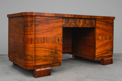 Art Déco Schreibtisch in Nussbaum - um 1930