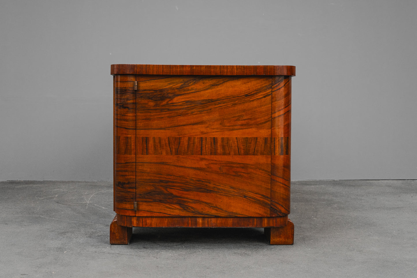 Art Déco Schreibtisch in Nussbaum - um 1930