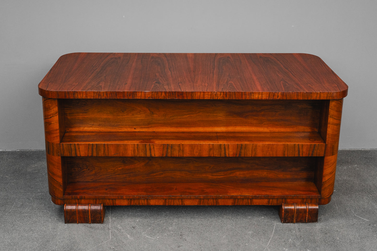 Art Déco Schreibtisch in Nussbaum - um 1930
