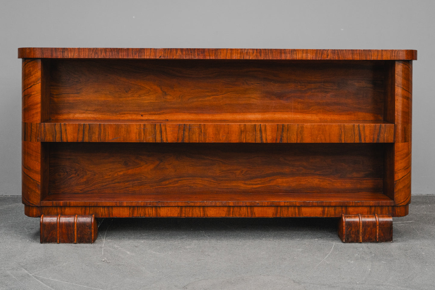 Art Déco Schreibtisch in Nussbaum - um 1930