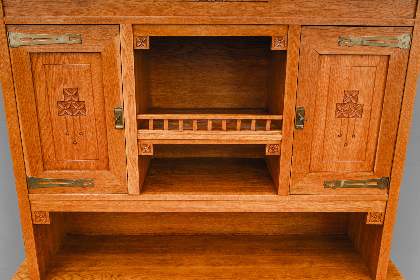 Jugendstil Buffetschrank in Eiche - Anfang des 20.Jahrhunderts