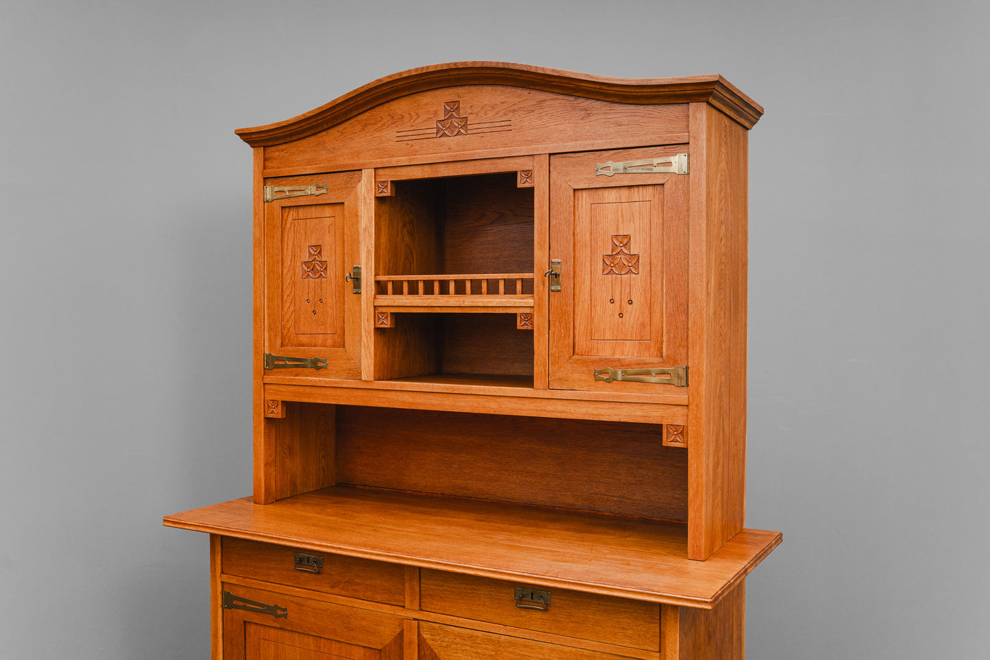 Jugendstil Buffetschrank in Eiche - Anfang des 20.Jahrhunderts