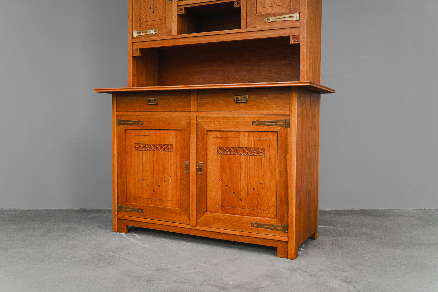 Jugendstil Buffetschrank in Eiche - Anfang des 20.Jahrhunderts