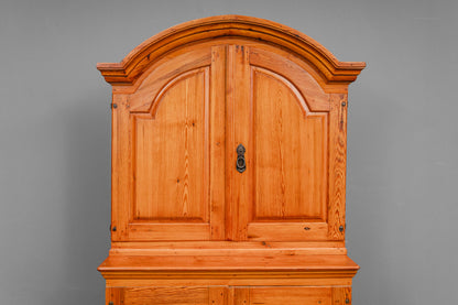 Barock Aufsatzschrank in Kiefer - aus dem 18.Jahrhundert