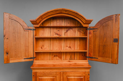 Barock Aufsatzschrank in Kiefer - aus dem 18.Jahrhundert