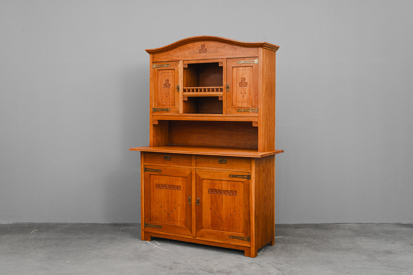 Jugendstil Buffetschrank in Eiche - Anfang des 20.Jahrhunderts