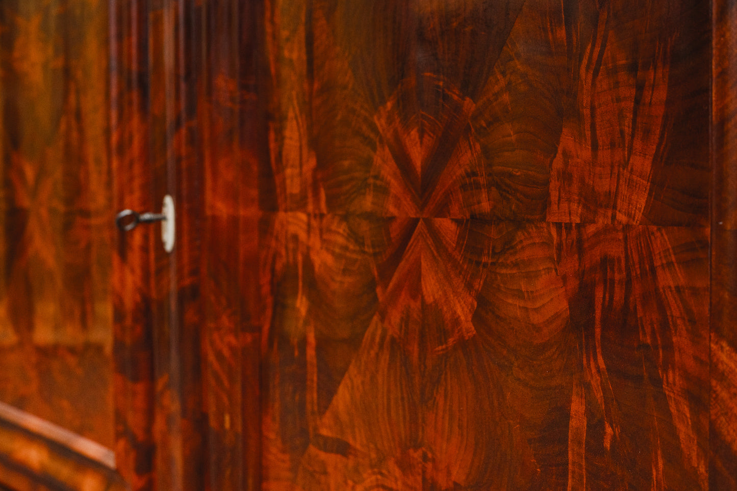 Louis Philippe Anrichte / Sideboard in Mahagoni - Mitte des 19.Jahrhunderts