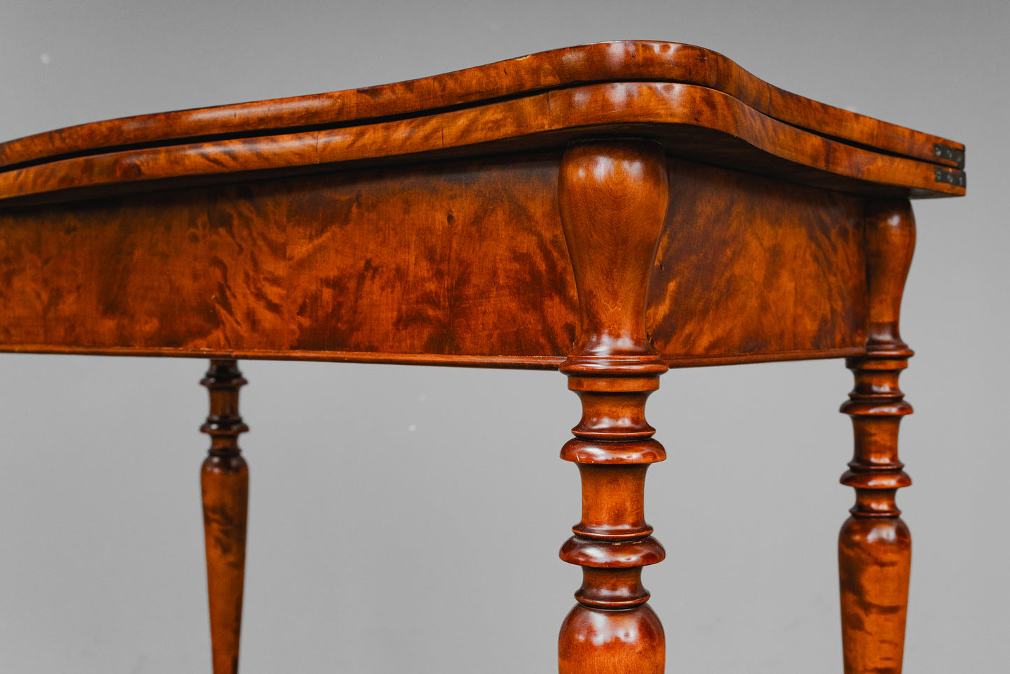 Biedermeier Spieltisch / Konsolentisch