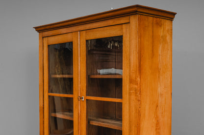 Biedermeier Schrägklappensekretär mit Vitrinenaufsatz in Ulme - 1.Hälfte des 19.Jahrhunderts