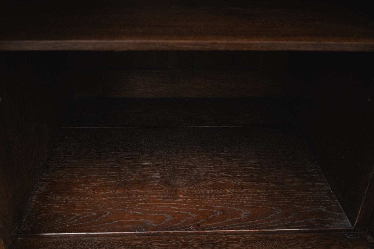 Jugendstil Aufsatzschrank in Eiche - Anfang des 20.Jahrhunderts
