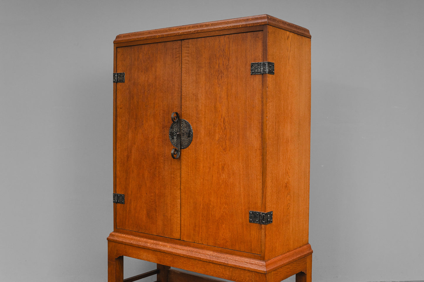 Jugendstil Aufsatzschrank in Eiche - Anfang des 20.Jahrhunderts