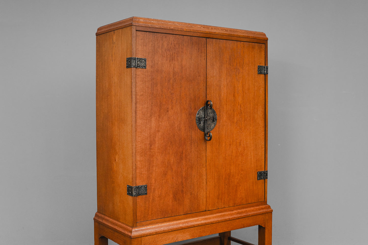Jugendstil Aufsatzschrank in Eiche - Anfang des 20.Jahrhunderts